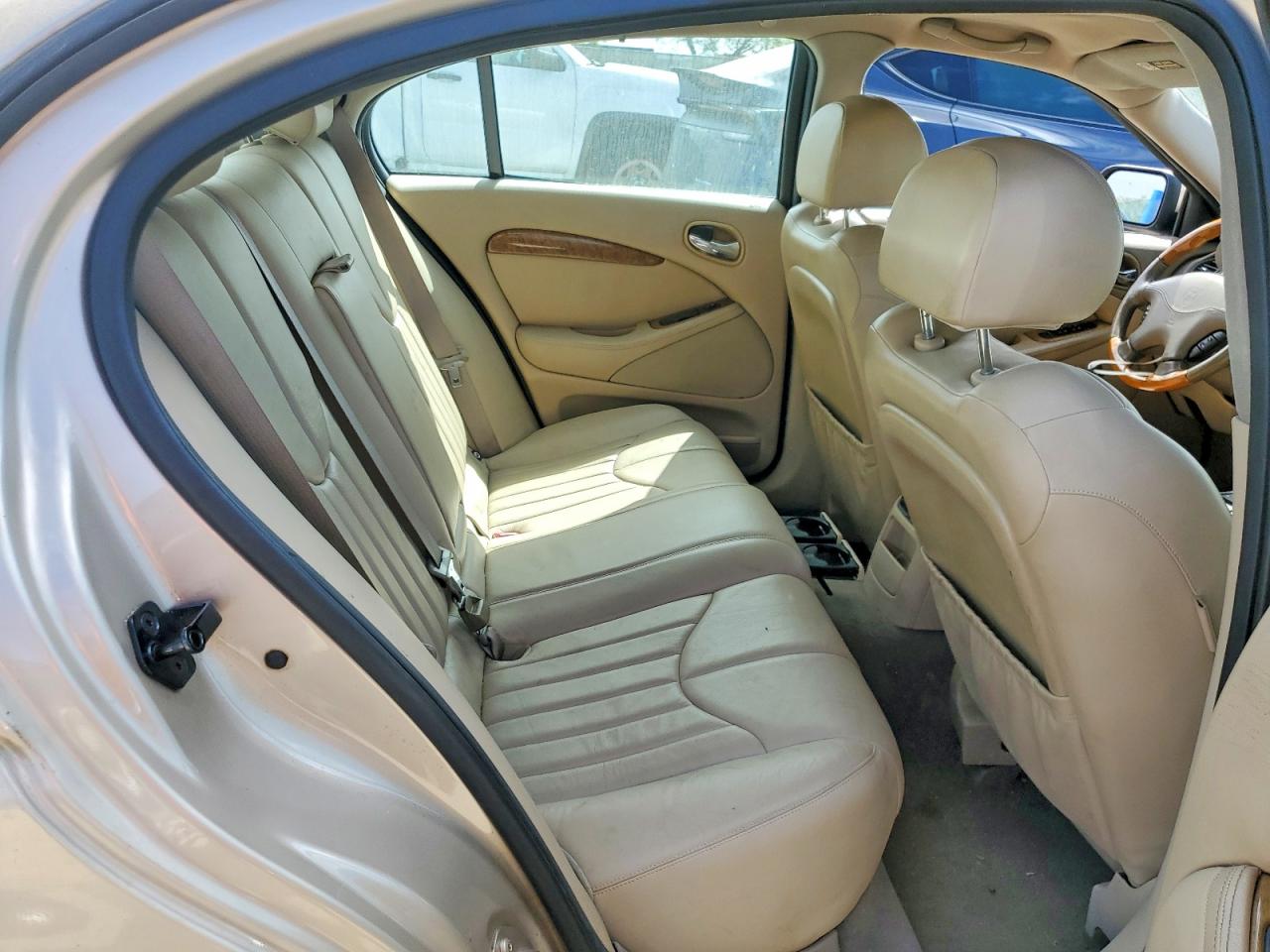 2001 Jaguar S type VIN SAJDA01P01GM10057 photo 10