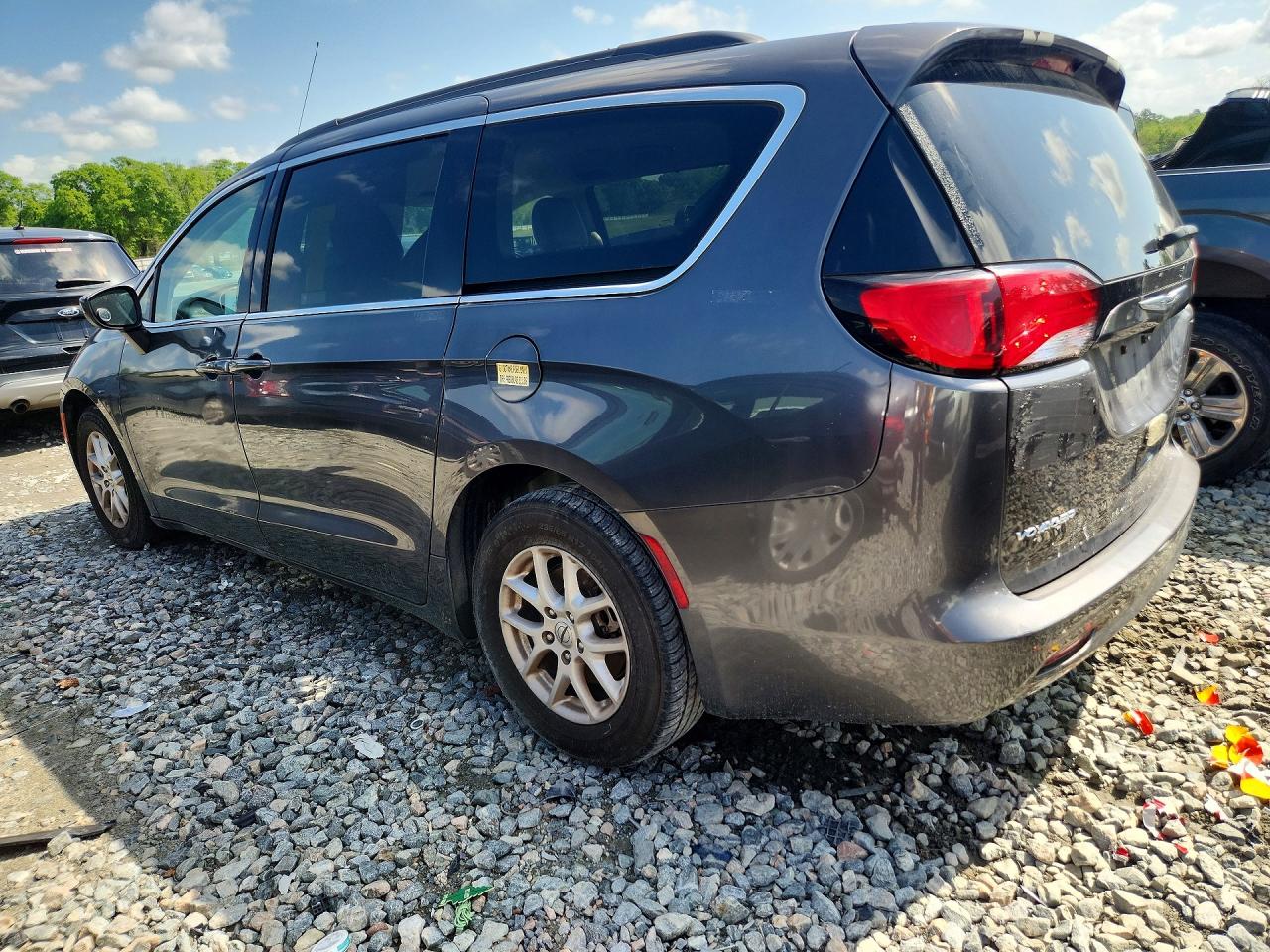 2021 Chrysler Minivan VIN 2C4RC1DG0MR549849 photo 2