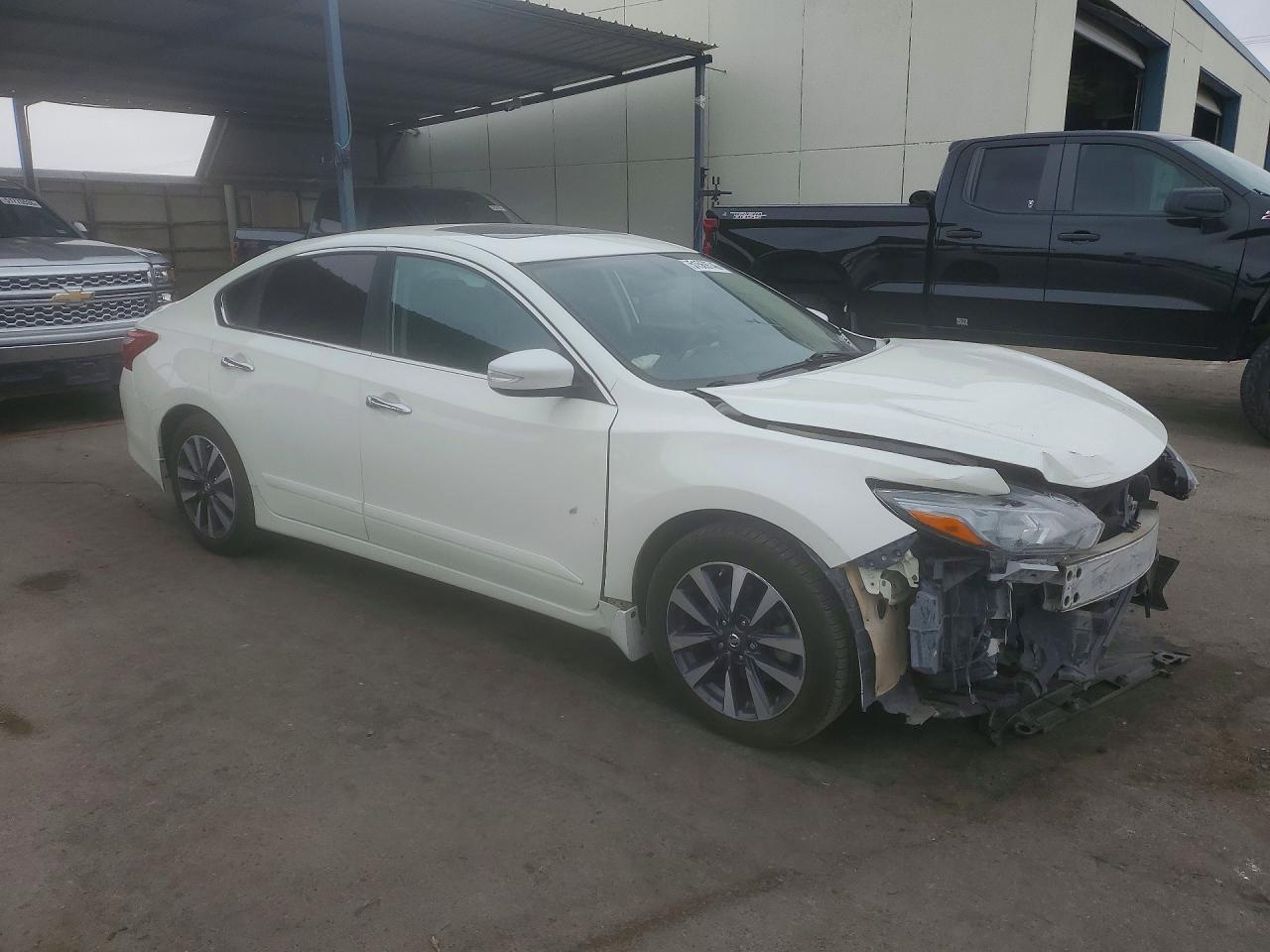 2016 NISSAN Altima VIN 1N4AL3AP1GC273732 photo 4