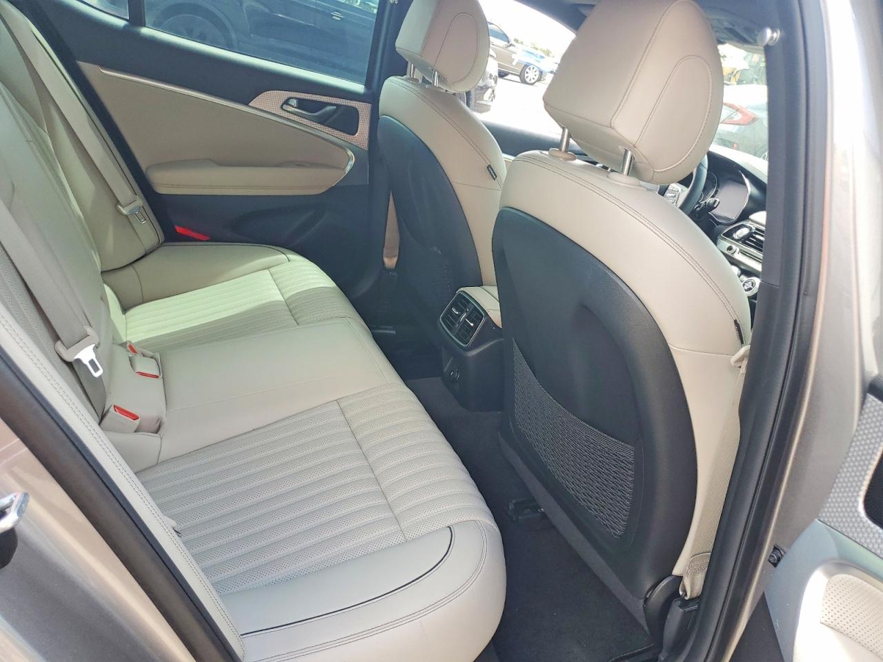 2023 GENESIS G70 VIN KMTG34TA1PU134876 photo 10