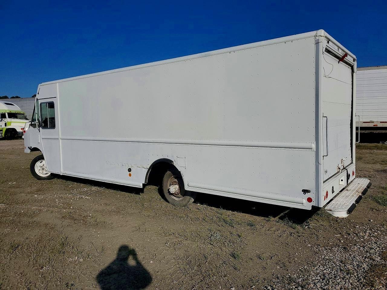 2012 FREIGHTLINER All other VIN 4UZAAPDUXCCBT6239 photo 2