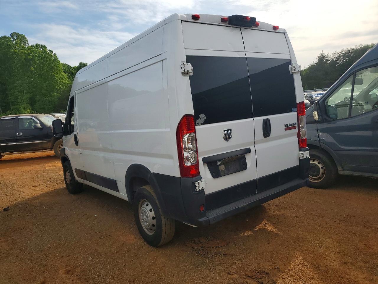 2019 Ram Promaster VIN 3C6TRVCG7KE516026 photo 2