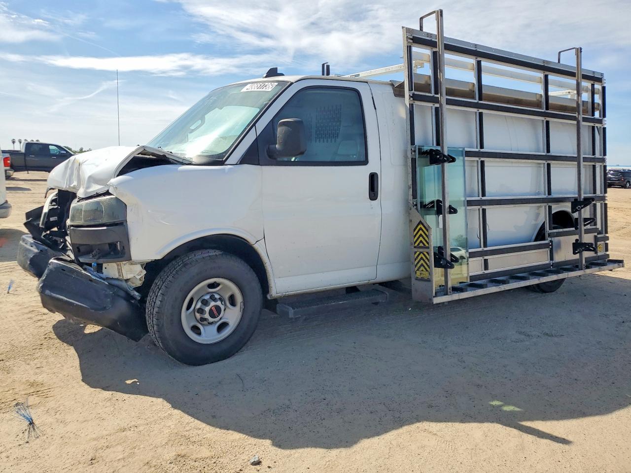 2023 GMC Savana VIN 1GTW7BFP4P1179427 photo 1