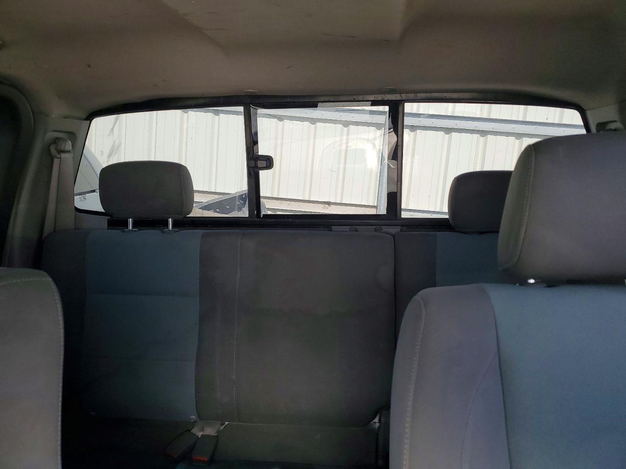 2005 Nissan TITAN VIN 1N6AA06A85N557649 photo 10