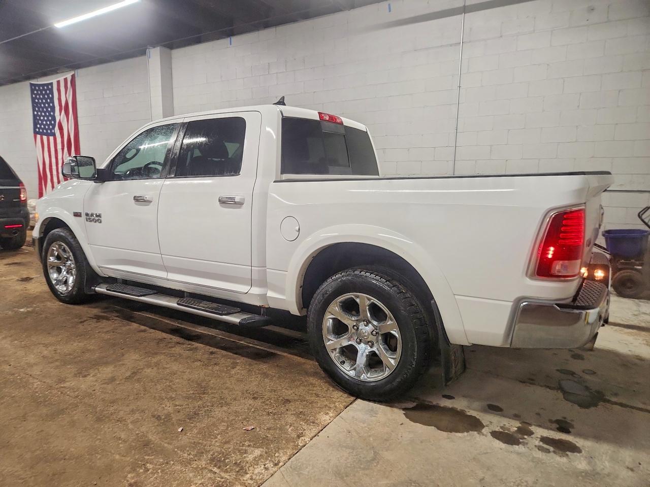 2013 Ram 1500 VIN 1C6RR7NT6DS574791 photo 2