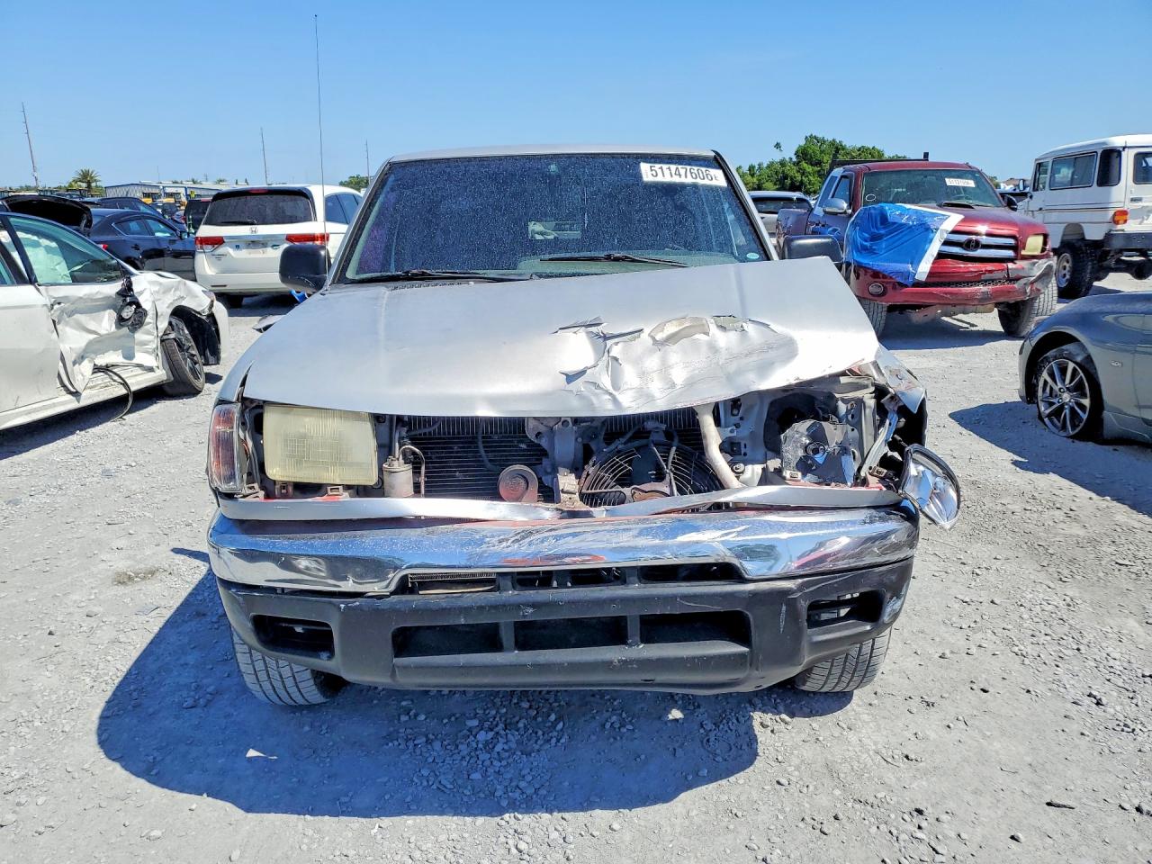 2000 NISSAN Frontier VIN 1N6ED27T4YC325831 photo 5