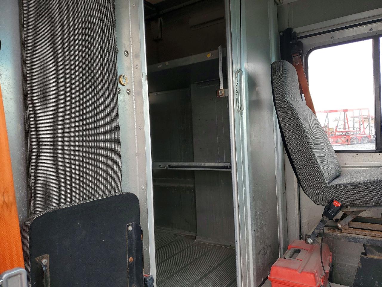 2020 FREIGHTLINER All other VIN 4UZAC2EA0LCLZ6650 photo 11