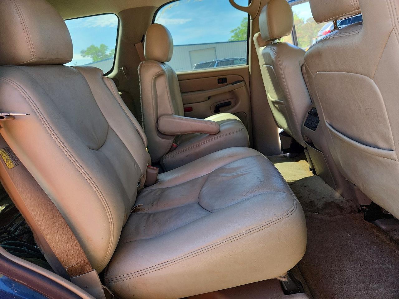 2005 GMC Yukon VIN 1GKEK13T55J161994 photo 11