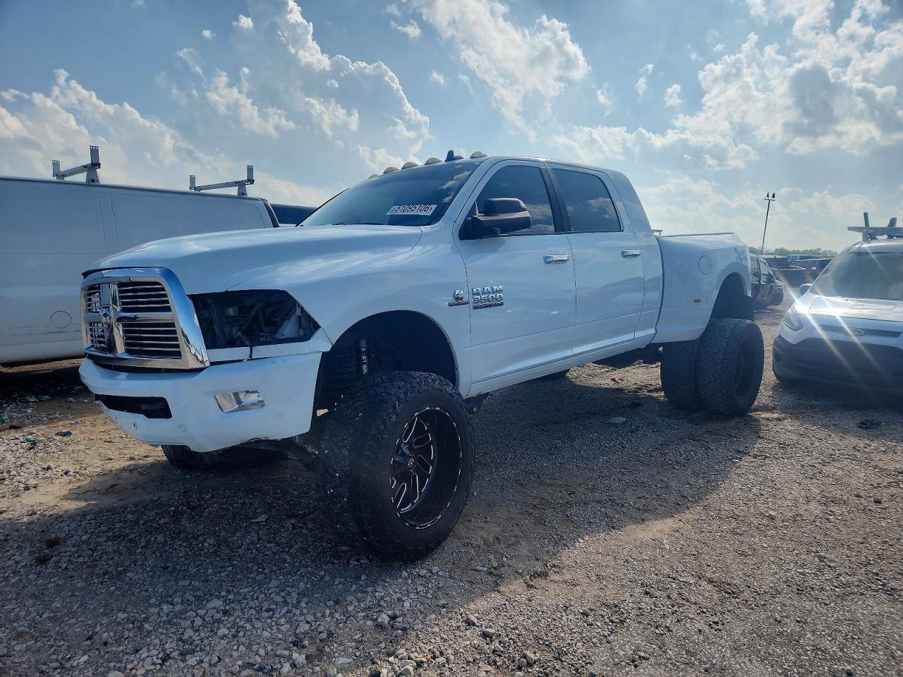 2016 Ram 3500 VIN 3C63RRLL4GG216122 photo 2