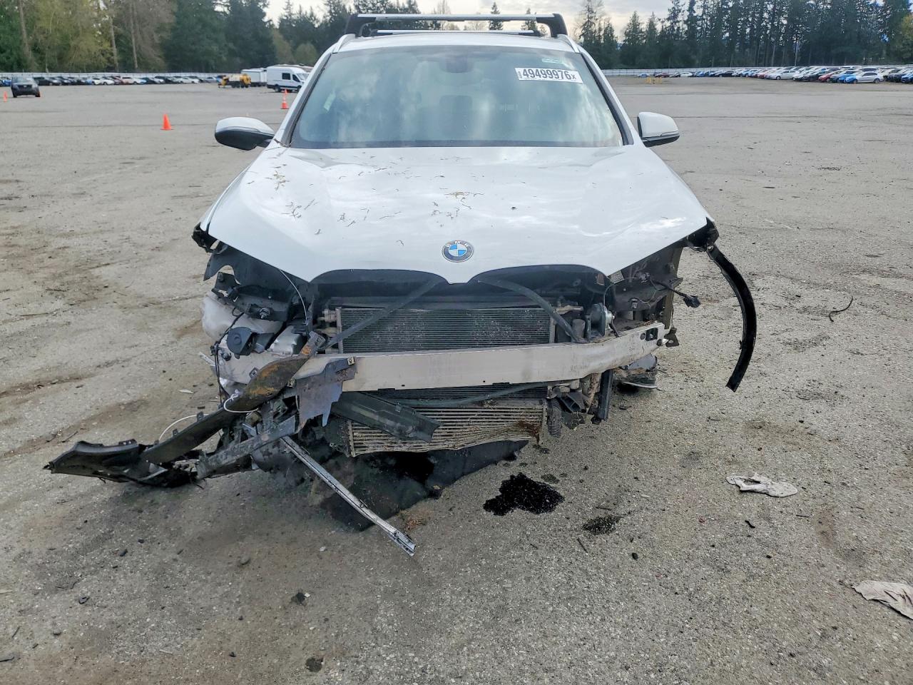 2018 BMW X1 VIN WBXHT3C35J5L28748 photo 5