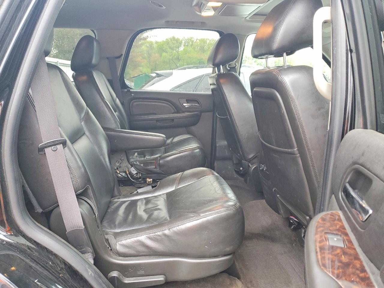 2011 GMC Yukon VIN 1GKS2EEF3BR208101 photo 11