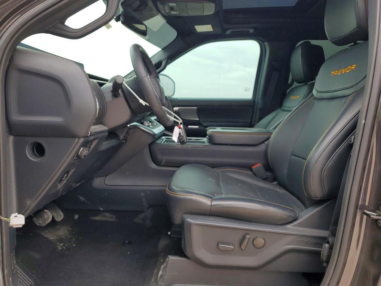 2026 Ford Expedition VIN 1FMJU1RG4TEA03145 photo 7