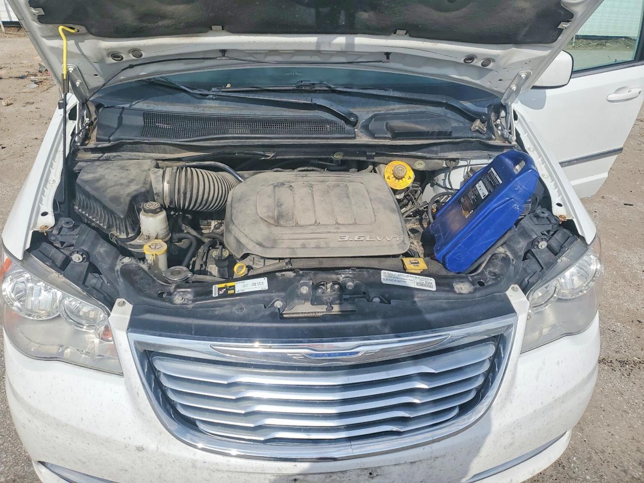 2016 Chrysler Minivan VIN 2C4RC1BG2GR187854 photo 12