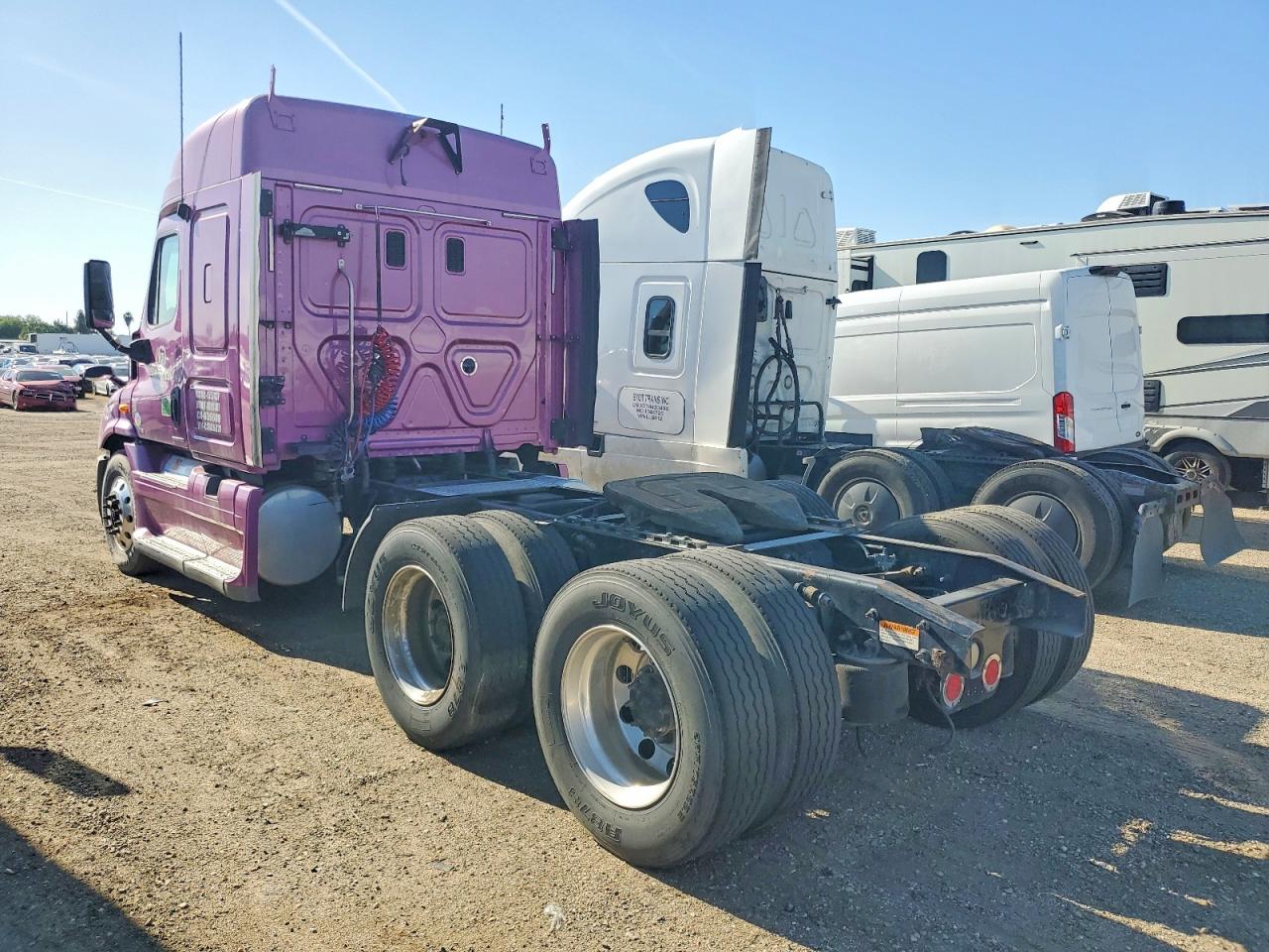 2012 FREIGHTLINER All other VIN 1FUJGHDV0CSBA5027 photo 3