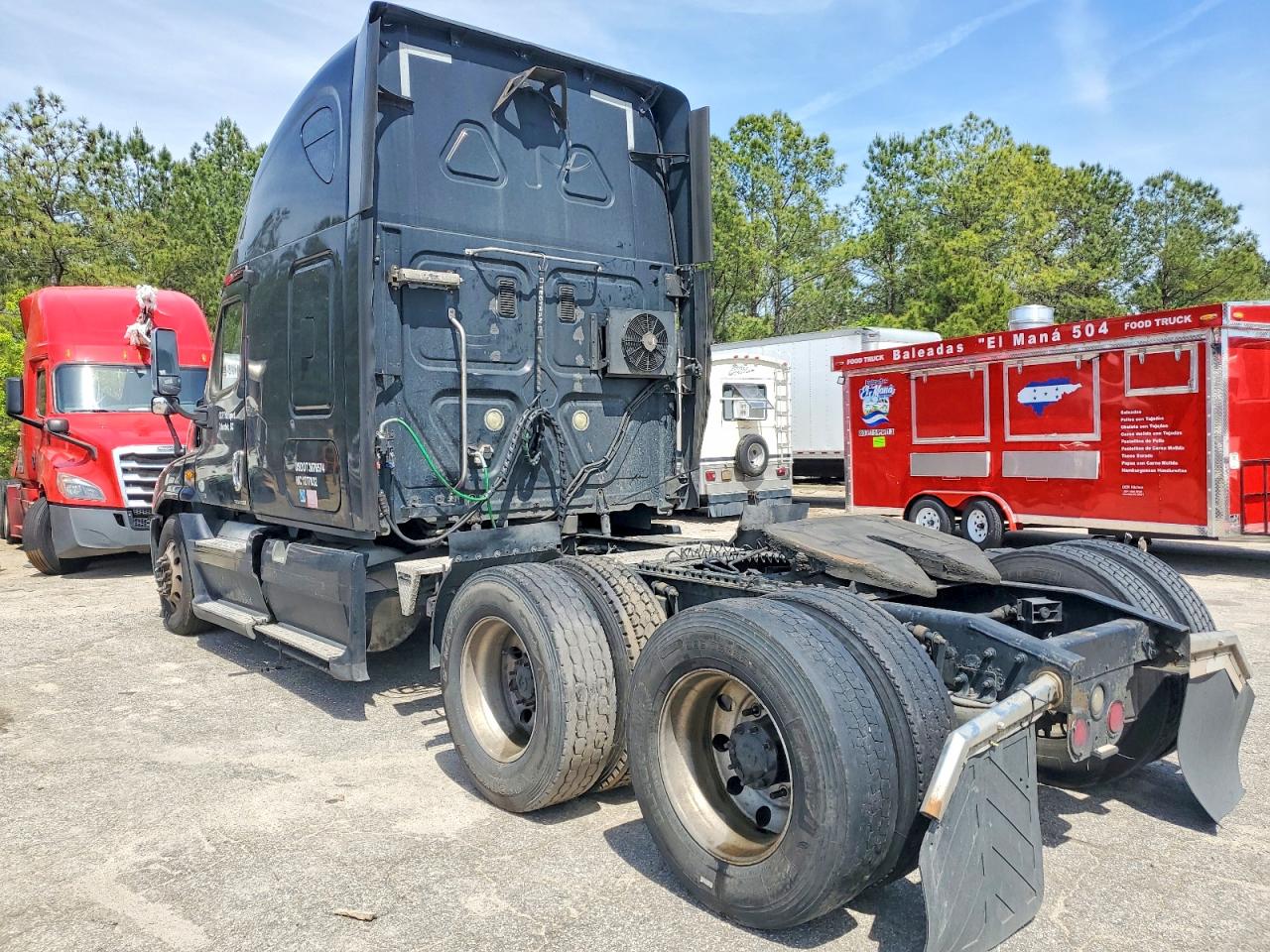 2012 FREIGHTLINER All other VIN 1FUJGLDR2CSBS8917 photo 3