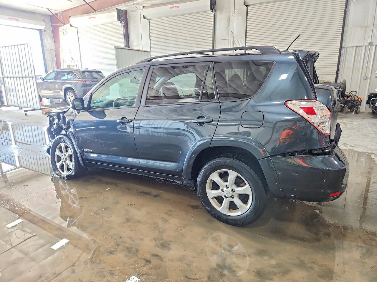 2012 Toyota Rav4 VIN 2T3DK4DV4CW087605 photo 2