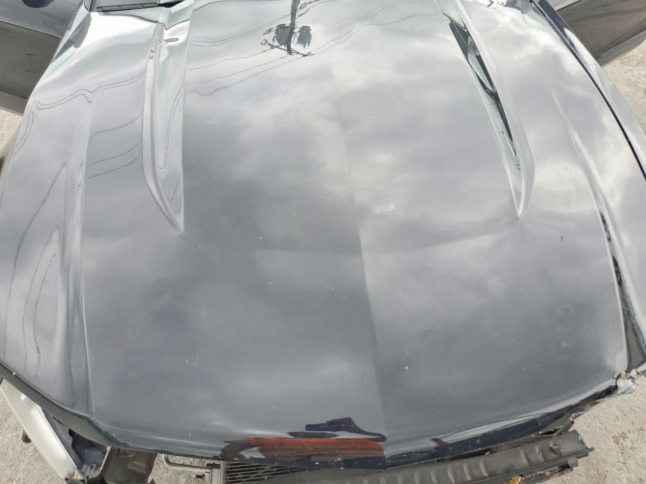 2011 Ford Mustang VIN 1ZVBP8AM3B5105929 photo 11