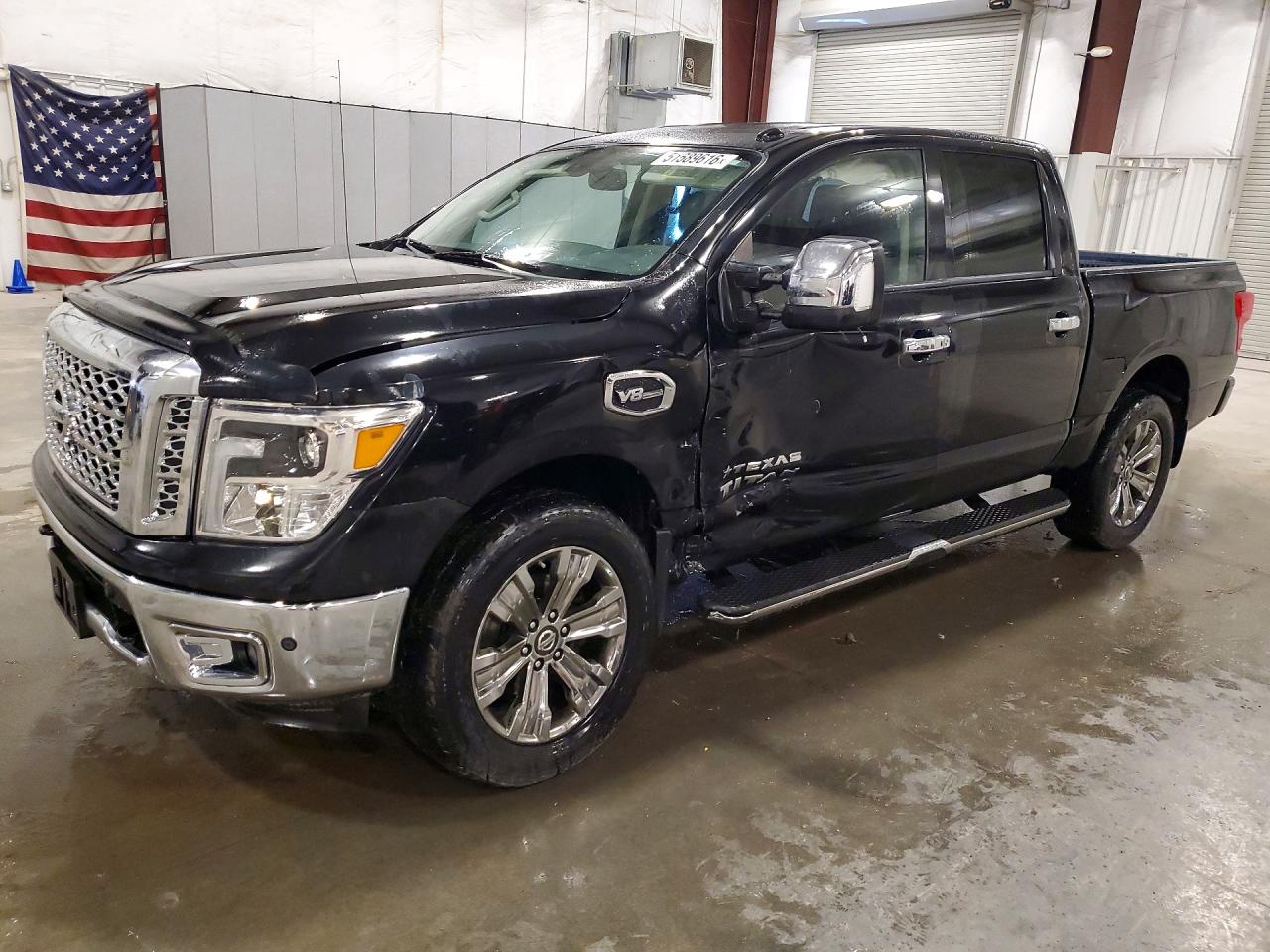 2017 Nissan TITAN VIN 1N6AA1E57HN560363 photo 1