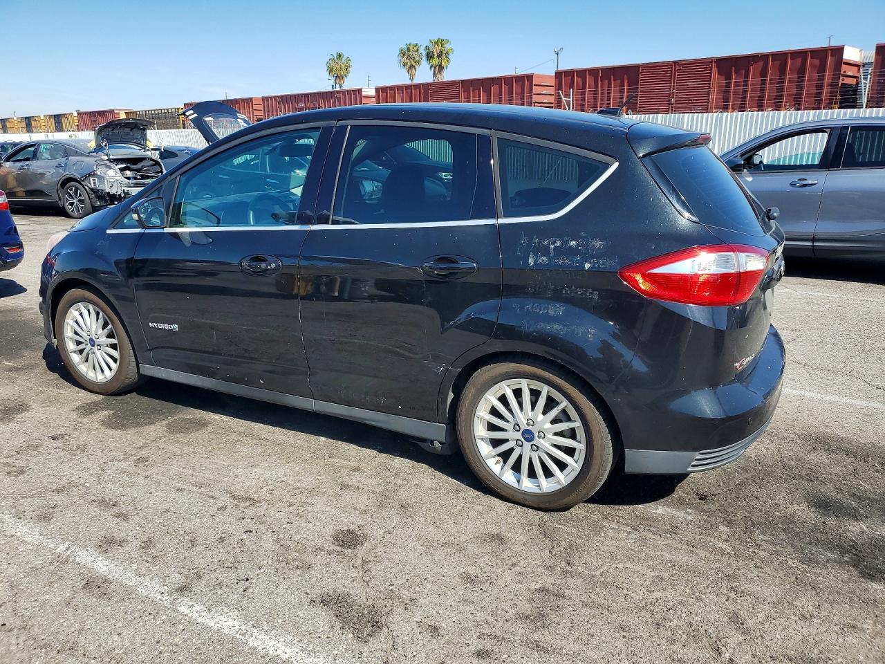 2015 Ford Cmax VIN 1FADP5BU5FL123042 photo 2
