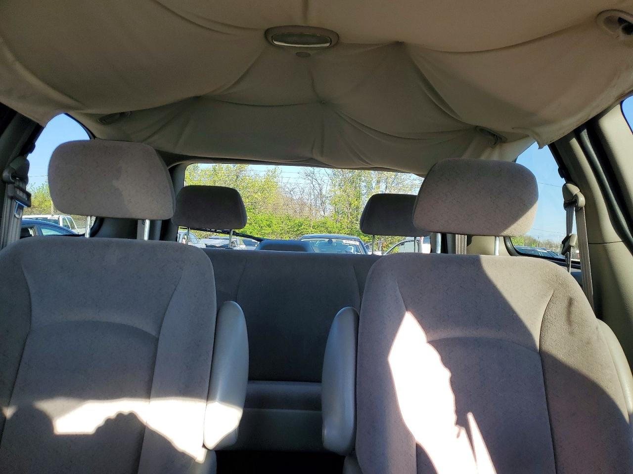 2003 Dodge Caravan VIN 1D4GP25R83B256346 photo 10
