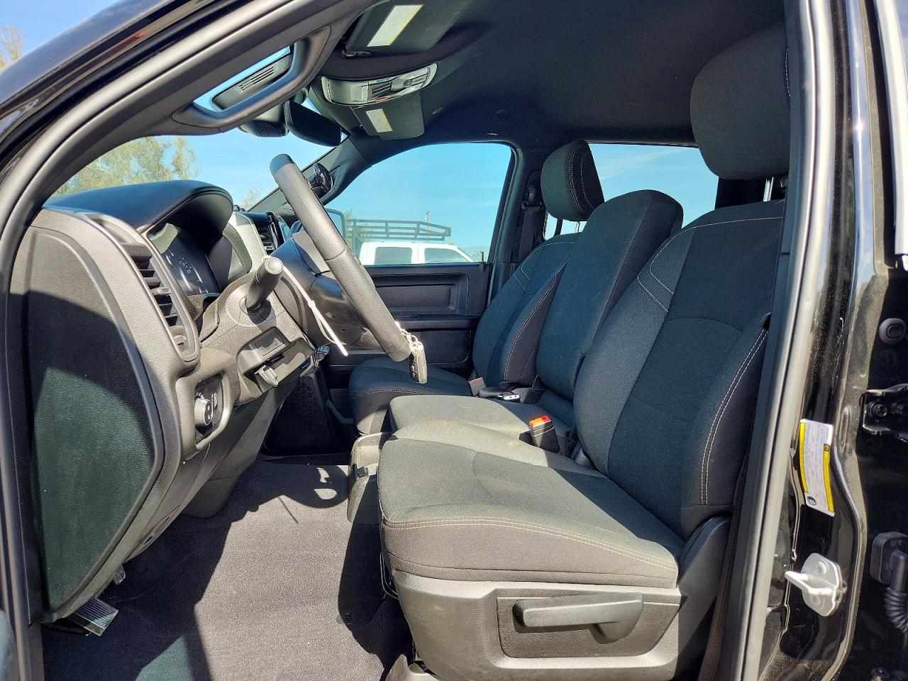 2025 Ram 3500 VIN 3C63RRGL6SG554625 photo 7