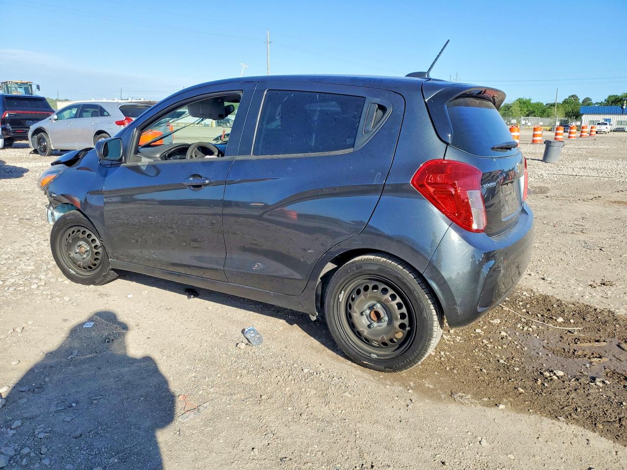 2018 Chevrolet Spark VIN KL8CB6SA1JC428541 photo 2