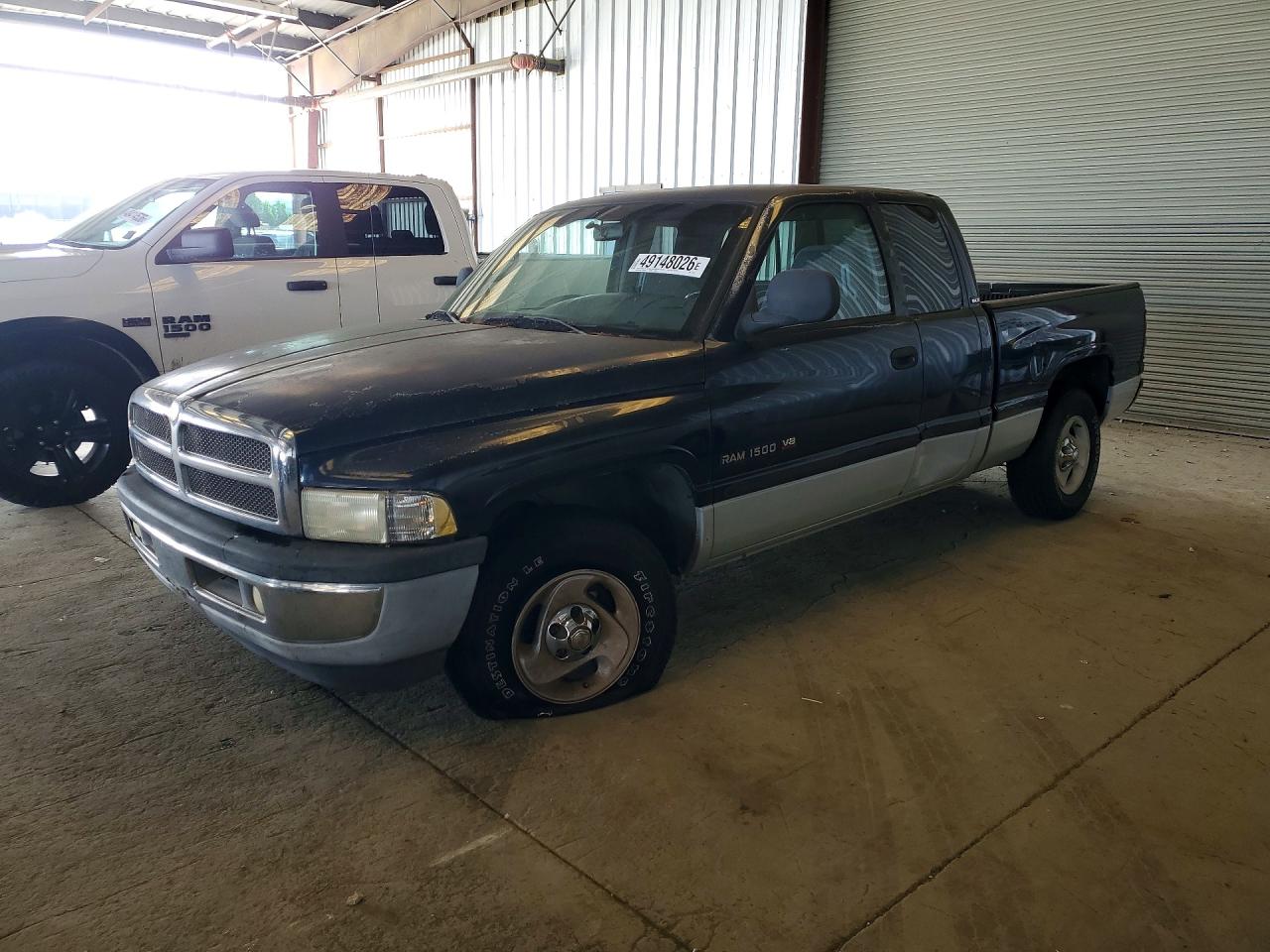 2000 Dodge Ram 1500 VIN 3B7HC13Z5YG136819 photo 1