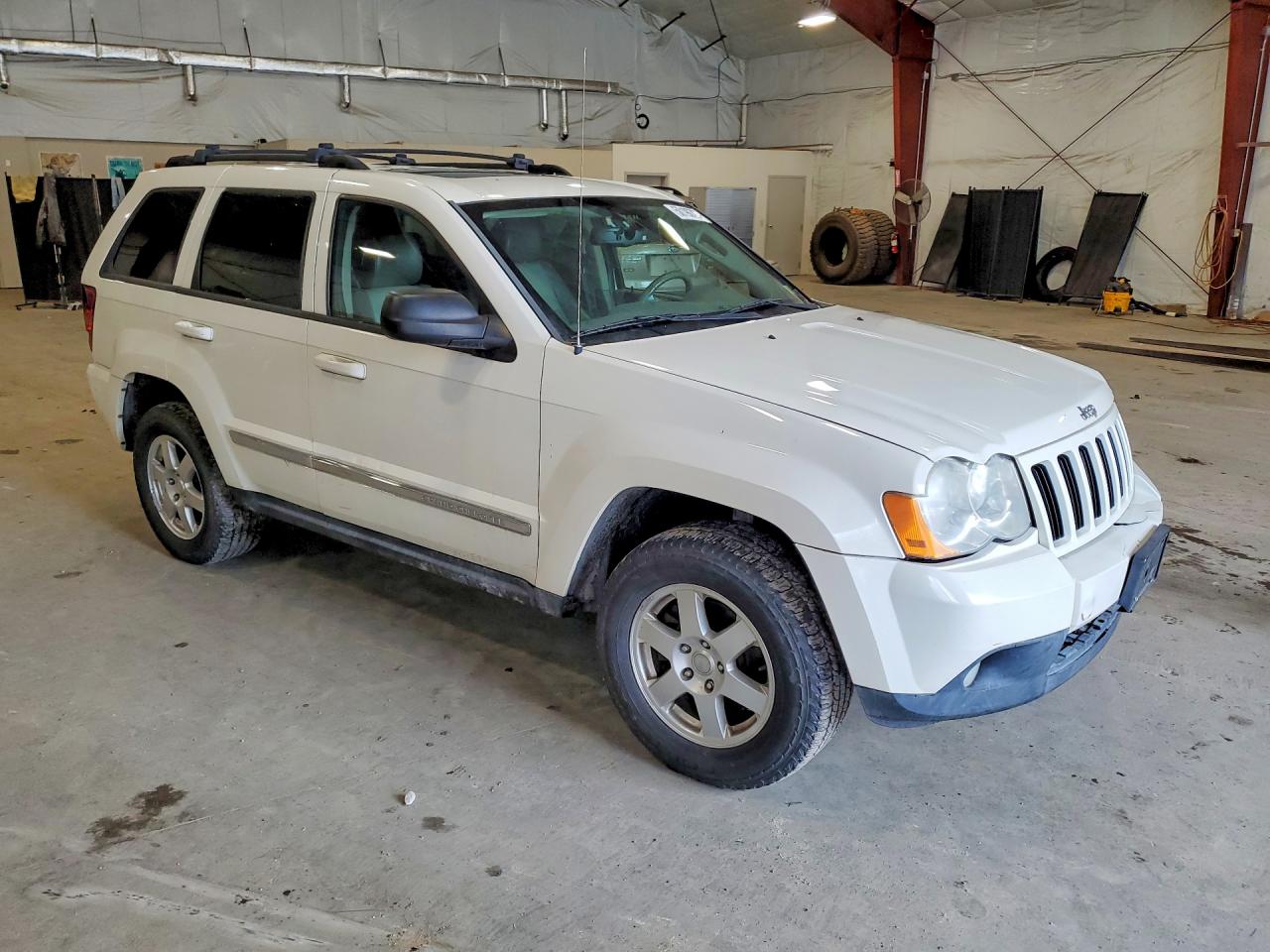 2010 JEEP Cherokee VIN 1J4PR4GK7AC148983 photo 4