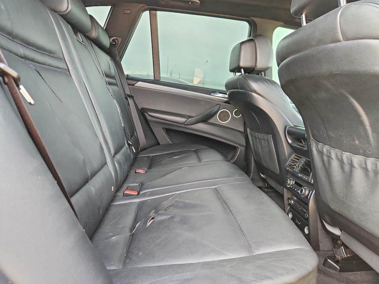 2010 BMW X5 VIN 5YMGY0C56ALK25075 photo 11