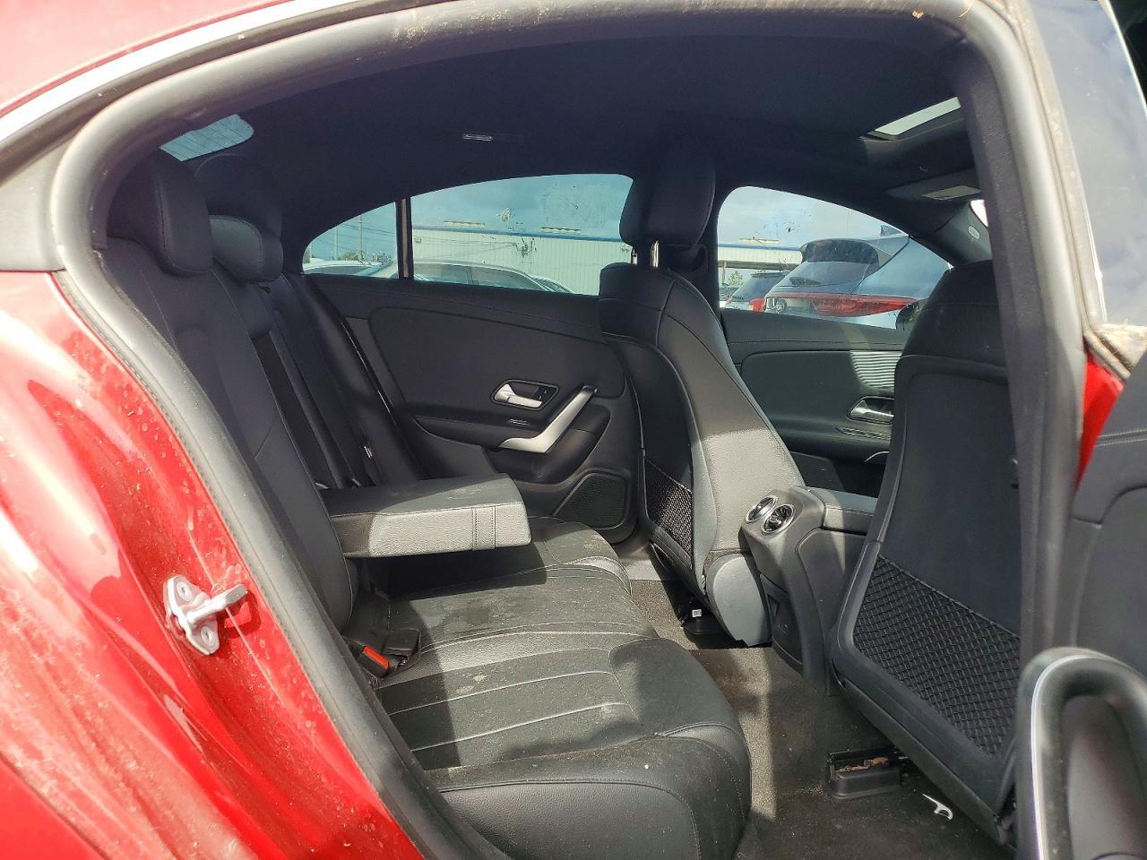 2021 Mercedes-Benz Cla-class VIN W1K5J4GB8MN218011 photo 10