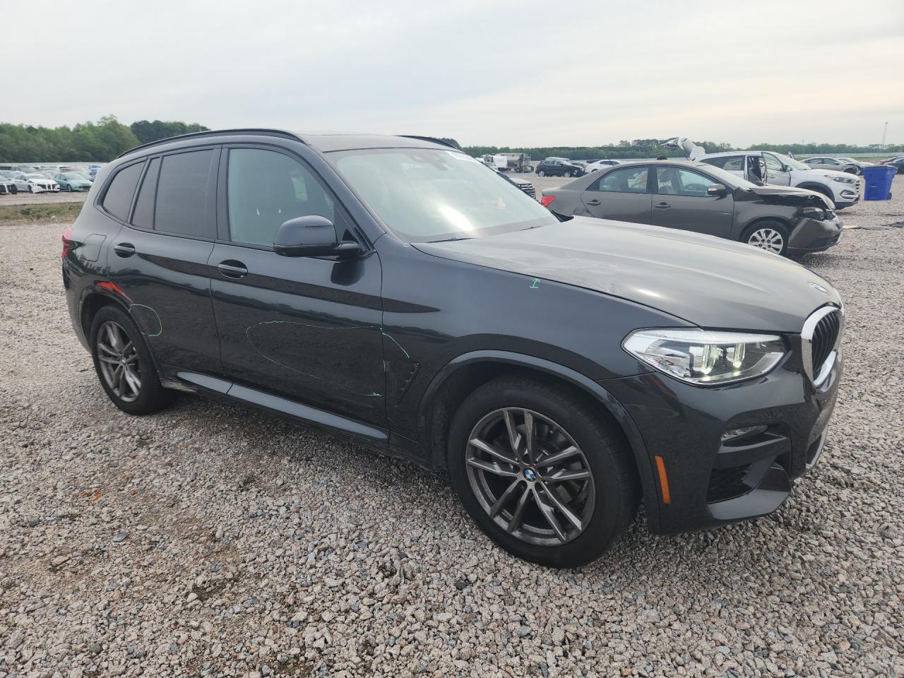 2021 BMW X3 VIN 5UXTY3C07M9F84385 photo 4