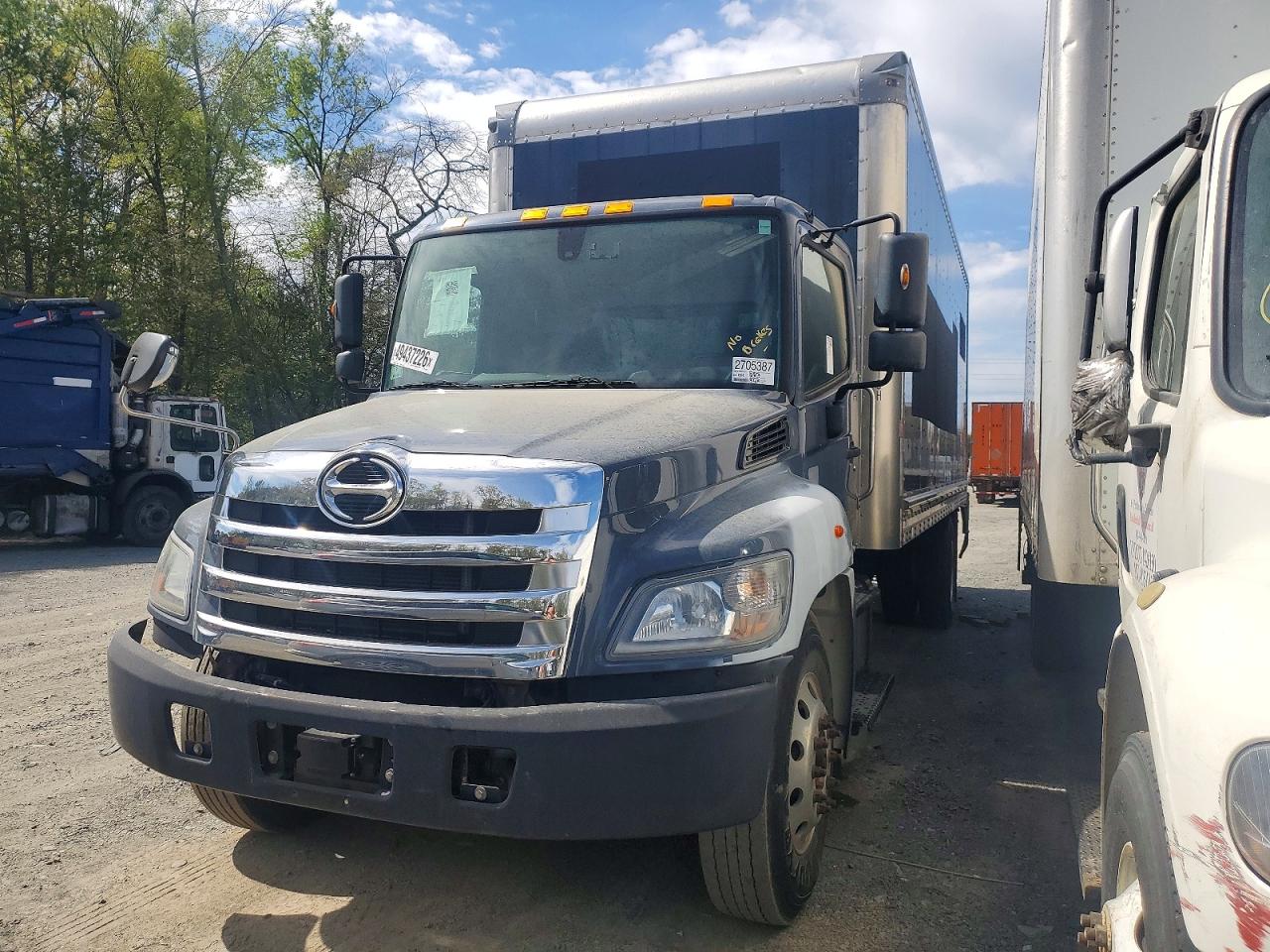 2020 HINO All other VIN 5PVNJ8JV4L5S80508 photo 2