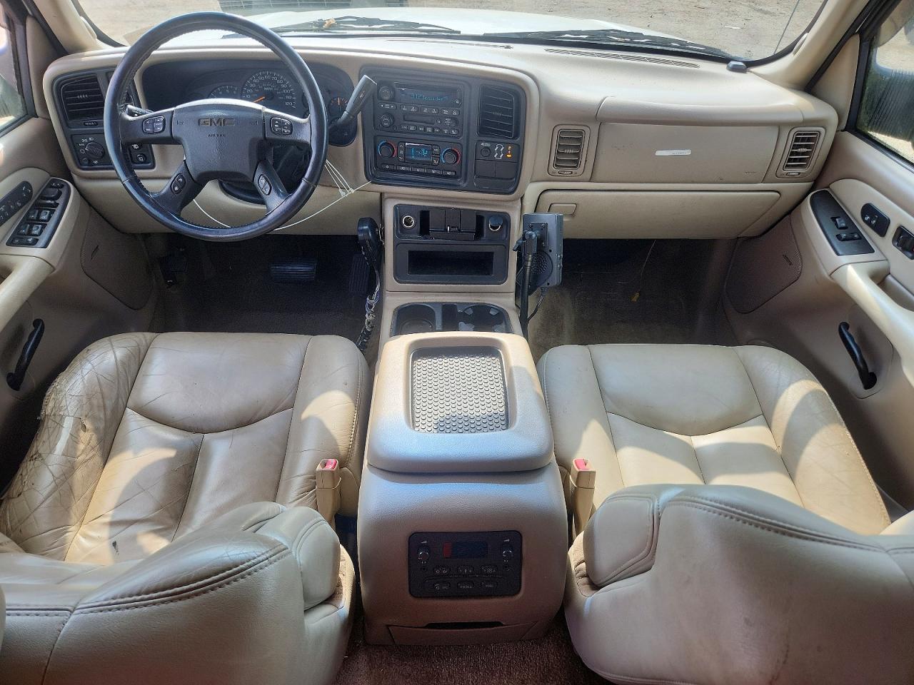 2003 GMC Yukon VIN 1GKGK26U83R302820 photo 8