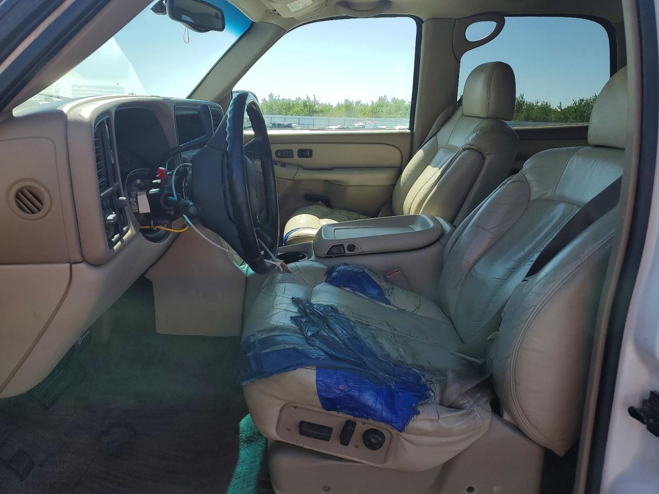 2002 Chevrolet Tahoe VIN 1GNEC13Z42R141737 photo 7