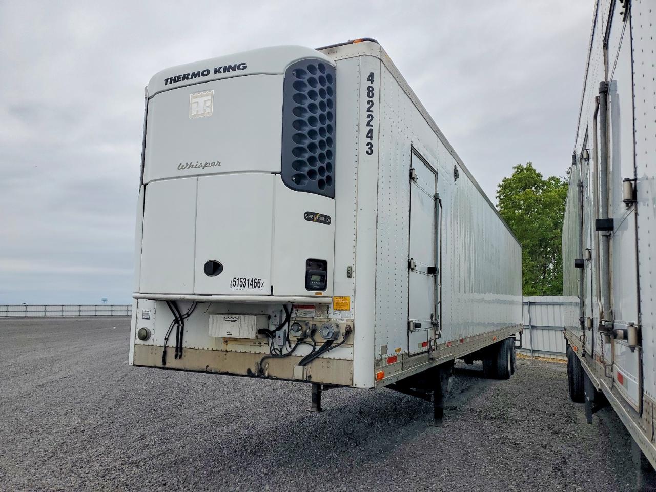2015 UTILITY All models VIN 1UYVS2482FM408336 photo 2