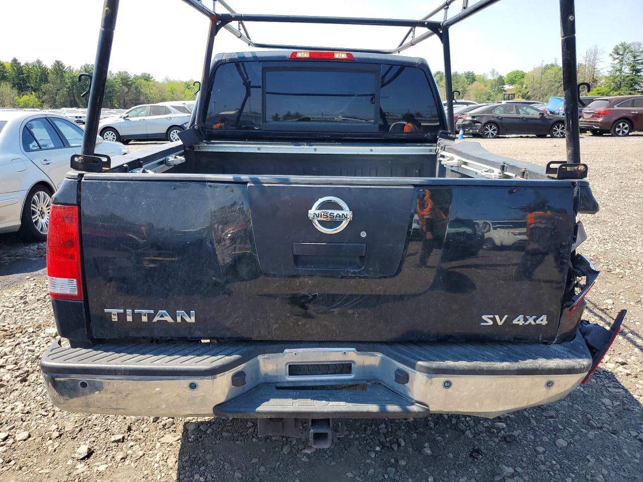 2011 Nissan TITAN VIN 1N6AA0ECXBN310051 photo 6