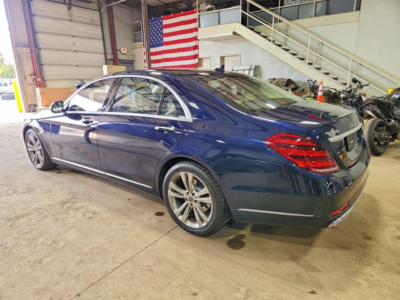 2020 Mercedes-Benz S class VIN W1KUG8GBXLA556078 photo 2