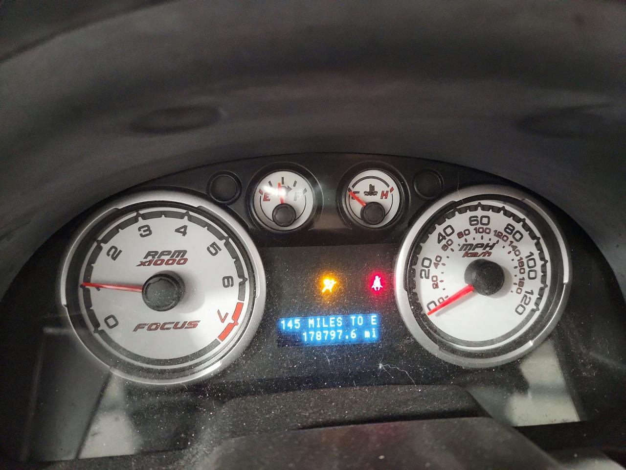 2009 Ford Focus VIN 1FAHP36N79W263847 photo 9