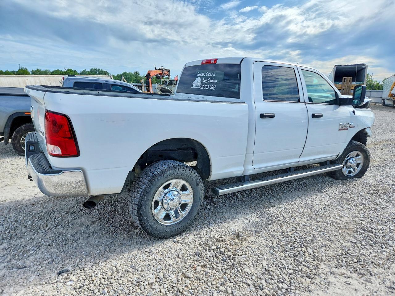 2018 Ram All models VIN 3C6UR5CL1JG404343 photo 3