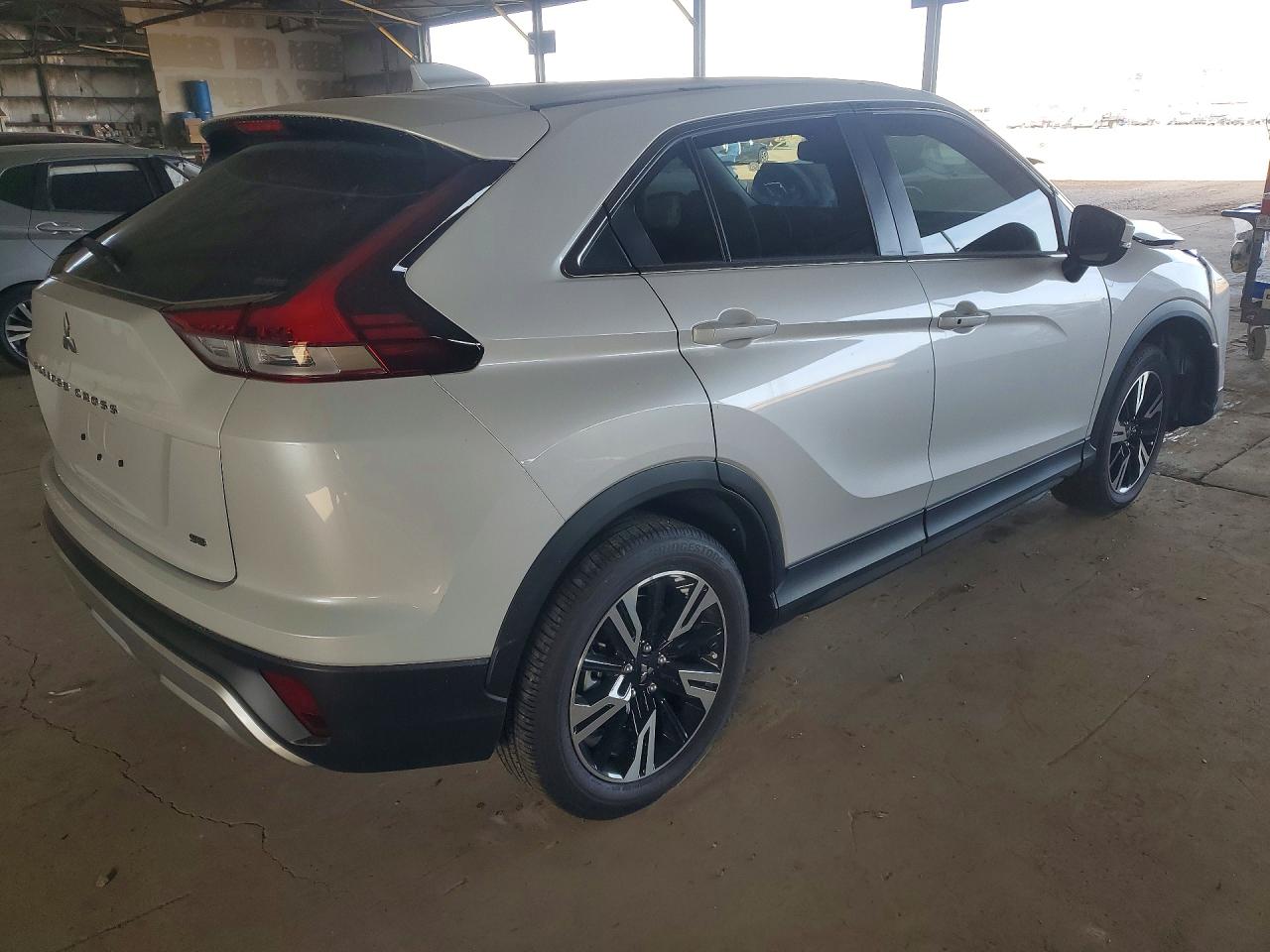 2026 MITSUBISHI ECLIPSE VIN JA4ATWAA0TZ001374 photo 3