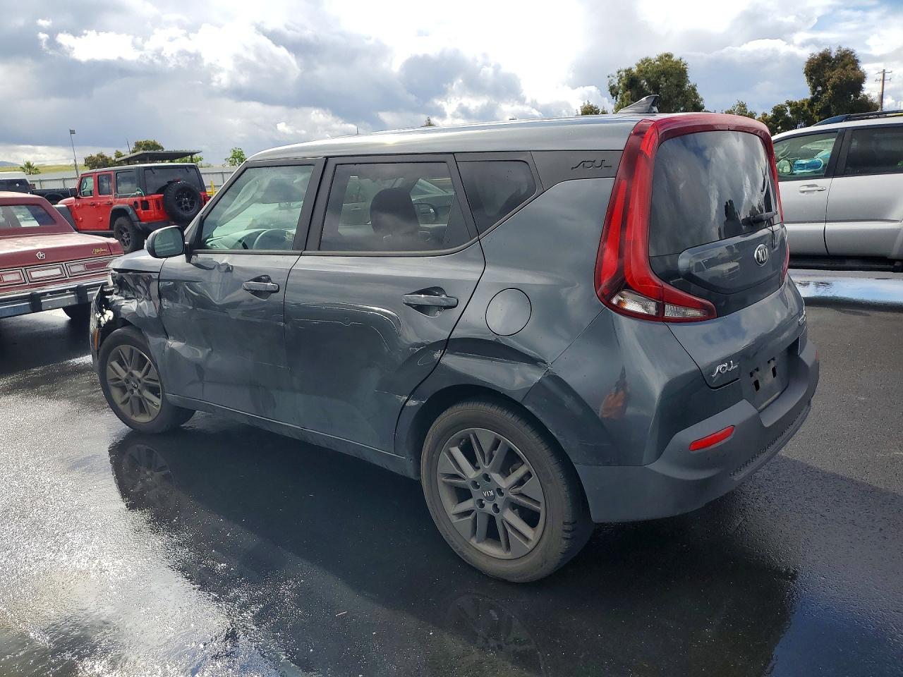 2021 Kia Soul VIN KNDJ23AU4M7795259 photo 2