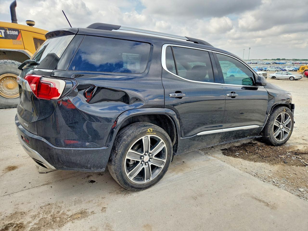 2018 GMC Acadia den VIN 1GKKNXLS3JZ163520 photo 3