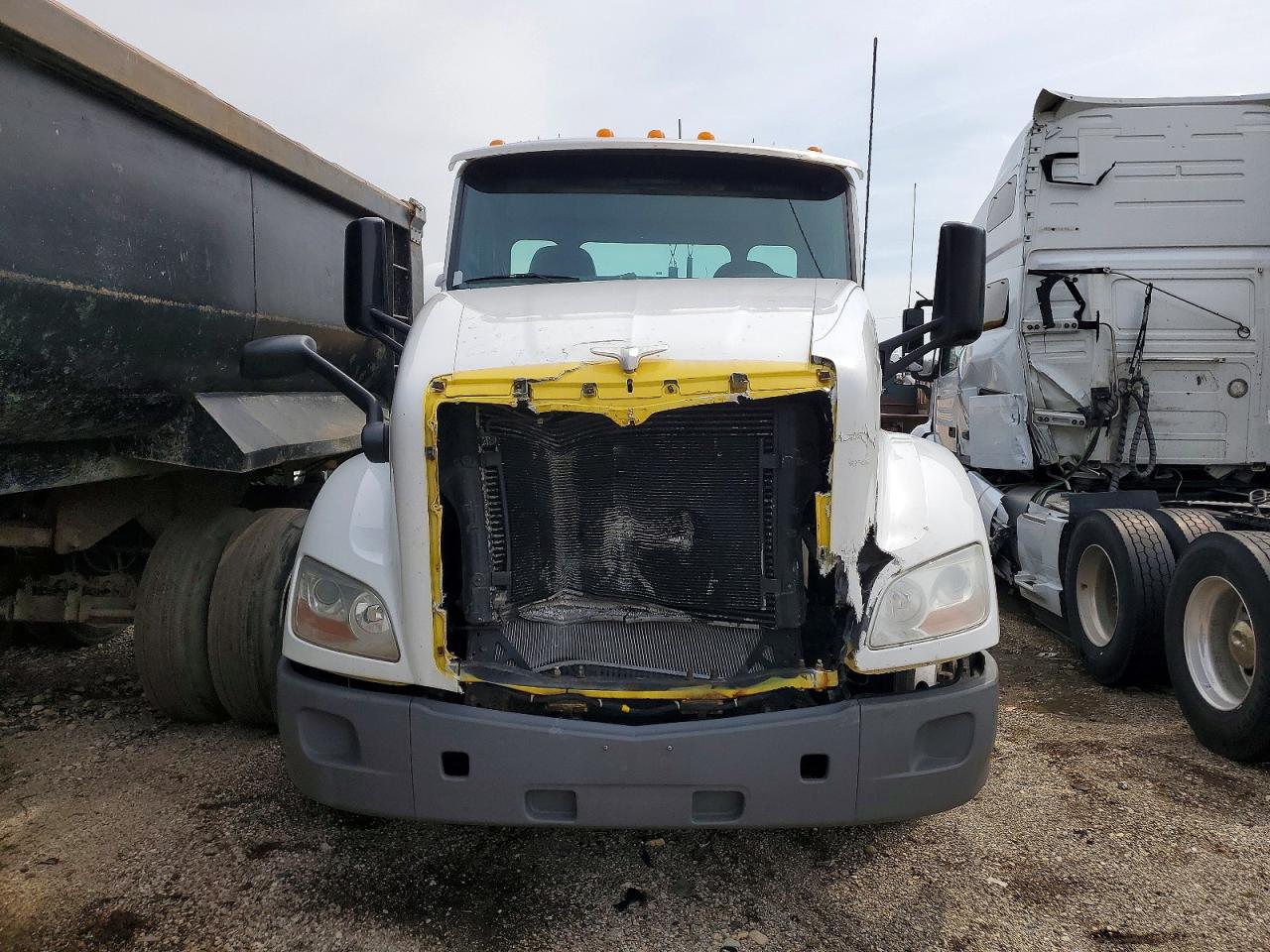 2017 PETERBILT All other VIN 1XPBDP9XXHD410801 photo 9