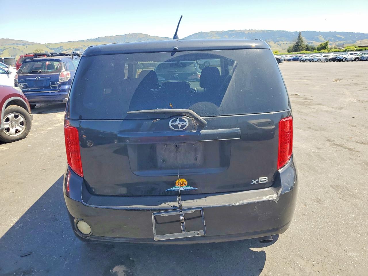2009 TOYOTA Scion VIN JTLKE50EX91075237 photo 6