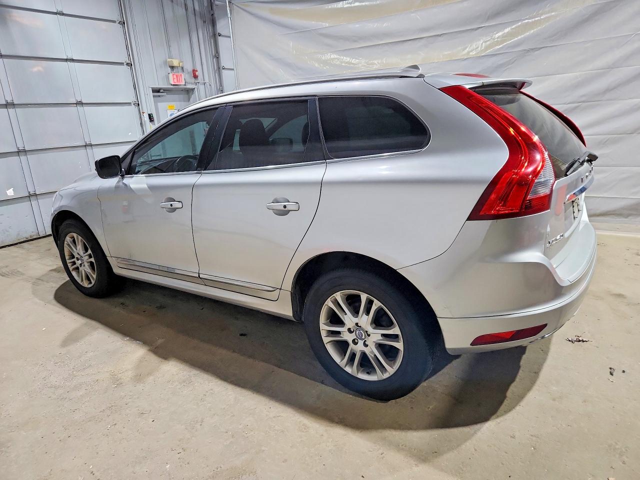 2014 Volvo Xc60 VIN YV4952DL1E2553466 photo 2