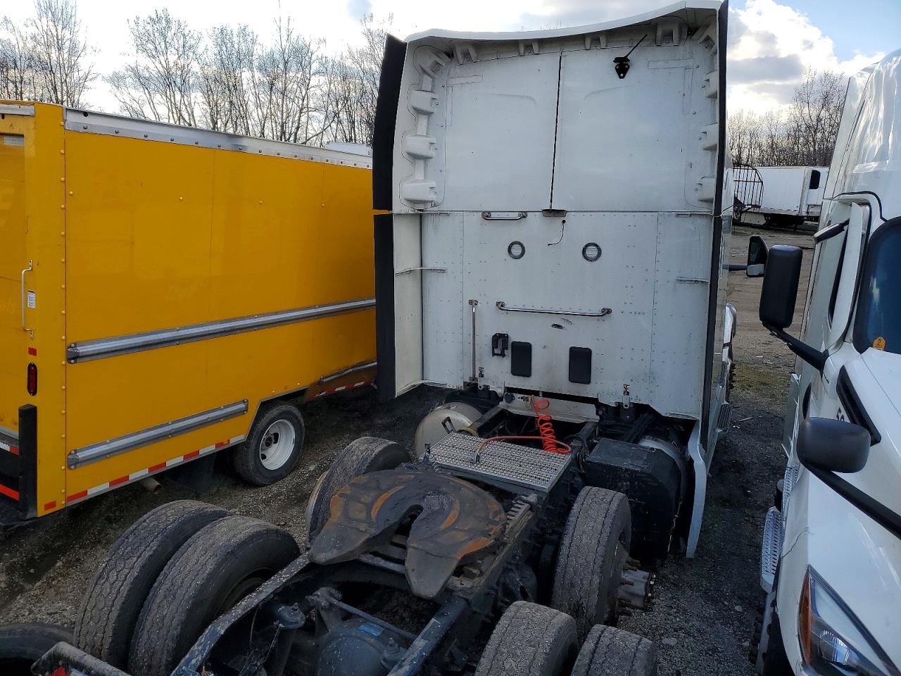 2023 PETERBILT All other VIN 1XPBD49X5PD837199 photo 4