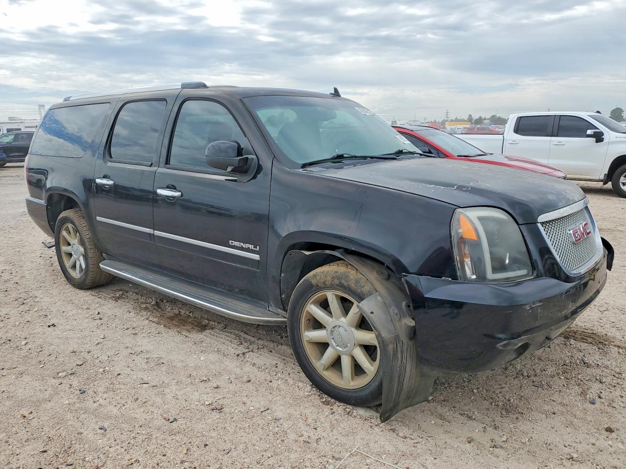2011 GMC Yukon VIN 1GKS2MEF7BR361347 photo 4