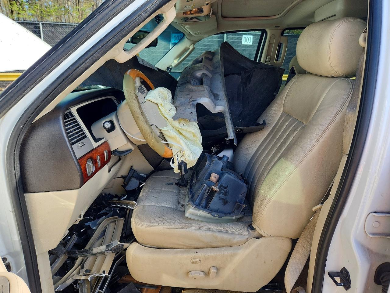 2003 LINCOLN Navigator VIN 5LMFU28R93LJ13437 photo 7