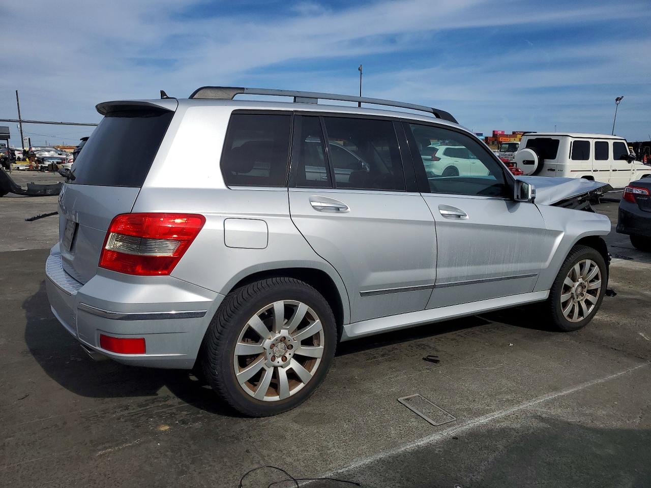 2012 Mercedes-Benz Glk-class VIN WDCGG5GB4CF890626 photo 3