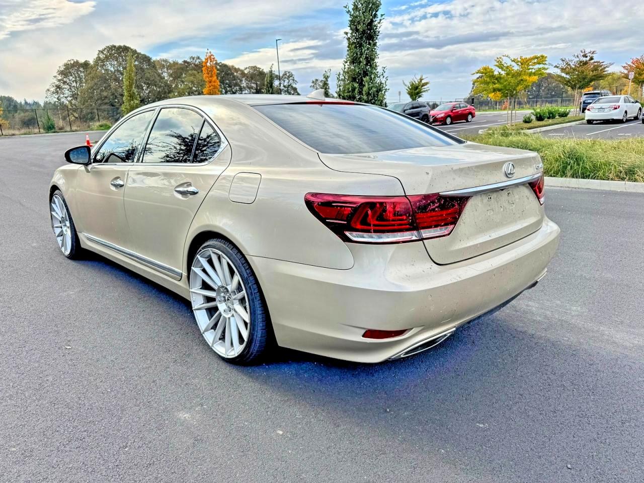2017 Lexus Ls500 VIN JTHBL5EF2H5143975 photo 3